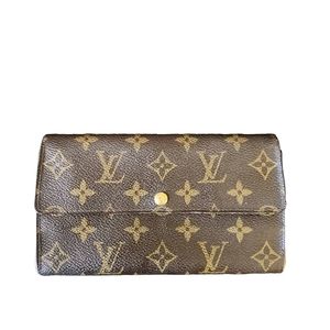#3 Louis Vuitton Monogram Sarah wallet